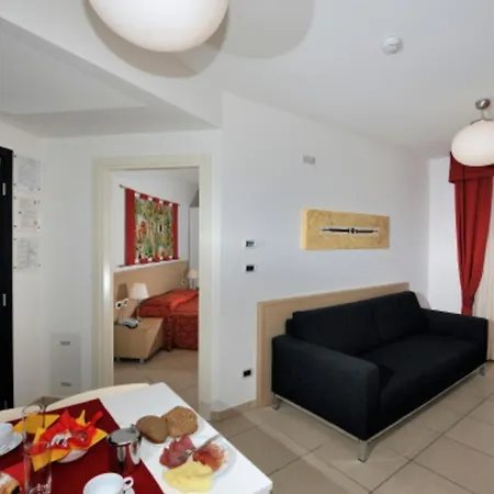 Apartment Peaceful With A Huge Terrace - Beahost *